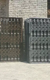 نصب سریع درب اکاردیونی.کشویی حفاظ آپارتمان
