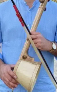 آموزش کمانچه (عجیبه یکماهه)