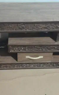 میز تلوزیون  در حد نو
