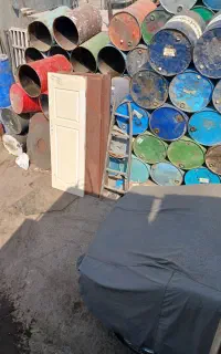 فروش انواع بشکه فلزی و پلاستیکی