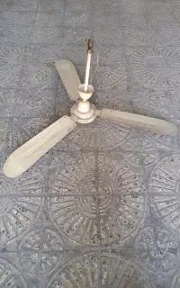 پنکه سقفی سالم و قوی
