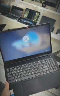 لپتاپ نسل۱۳ سیزدهم Corei5 رم 12گیگ هارد512ssd
