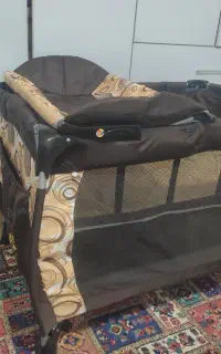 تخت و پارک بازی