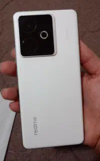 گوشی زیبا و قدرتمند Realme GT7