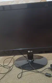 مانیتور LG 19 درحد نو