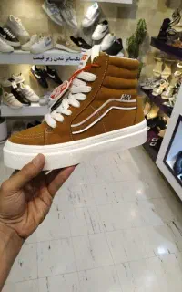 ونس ساقدار پرچمی
