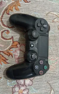 دسته پلی‌استیشن 4