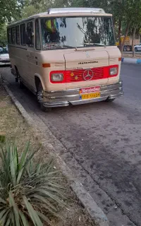 مینی بوس بنز آماده سرویس دهی
