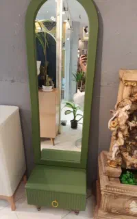 آیینه قد باکس خور