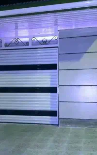 کرکره برقی و شیشه سکوریت