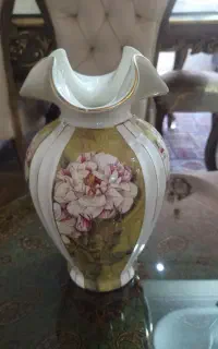 گلدان لمونژ