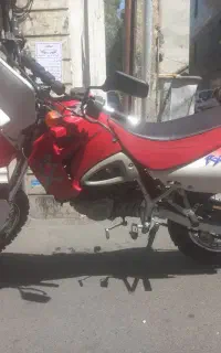 تریل هیوسانگ ۱۲۵