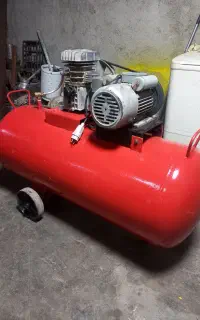 کمپرسور باد ۳۰۰ لیتری دوسیلندر تکفاز