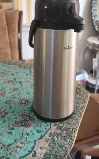 فلاسک پمپی 2.5لیتری یونیک. بدنه استیل و محفظه شیشه