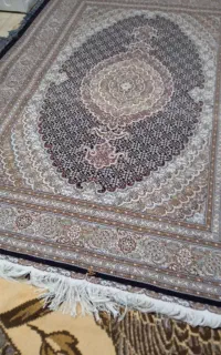فرش دستبافت ماهی