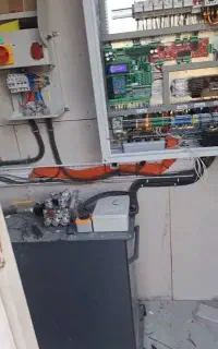 نصاب سرویسکار و تعمیر کار آسانسور