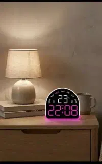 ساعت زنگدار و پوستر پارچه ای