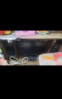کامپیوتر LG در حد نو با میز