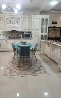 میز غذاخوری ۴ نفره