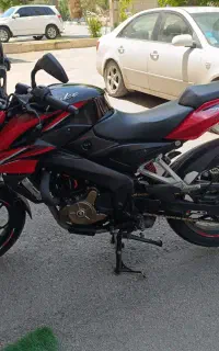 پالس ان اس 200