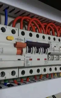 برقکار.برق کاری وتعمیرات برق هوشمند کولرو اسپیلت