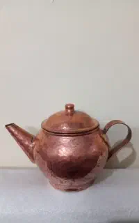 قوری مسی نو فقط یک بار استفاده شده