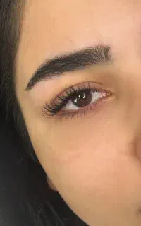پذیرش مدل اکستنشن مژه