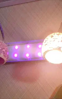 لامپ بالای آینه ای