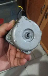دینام جاروبرقی ویخچال وساید وکولر