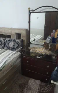 تخت خواب و بوفه