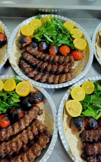پخت غذای مجالس و جشن ها