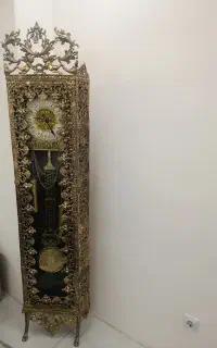 ساعت برنز ایستاده