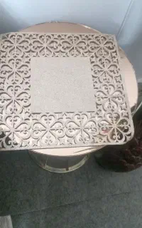 رومیزی طلایی اکلیلی