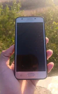 گوشی سامسونگ J5 prime سالم بدون نقطه تضمینی