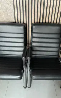 میز و صندلی اداری مناسب ادارات و دفاتر