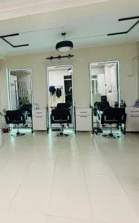 اجاره میز ناخن ، اجاره صندلی در سالن ، اجاره اتاق