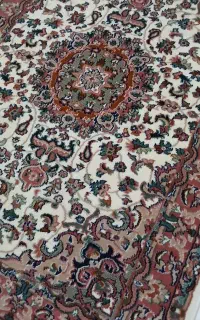 قالیچه یک ونیممتری
