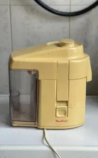 آب میوه گیر