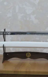 کاتانا با پایه دکور عالی