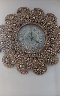 ساعت  دیواری تمیز