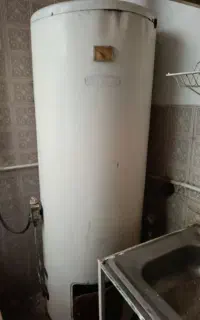 آبگرمکن مخزنی بزرگ  تمیز