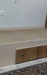 تخت نوجوان