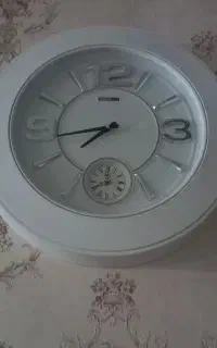 ساعت دیواری