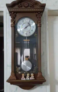 ساعت دیواری