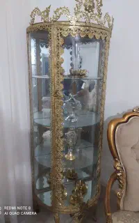 ساعت و بوفه برنجی