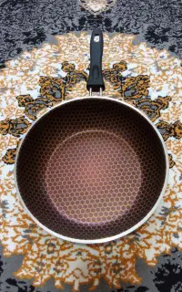 ماهیتابه زنبوری