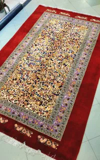 فرش دستبافت هزار گل کف ابریشم