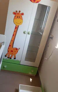 تخت و کمد