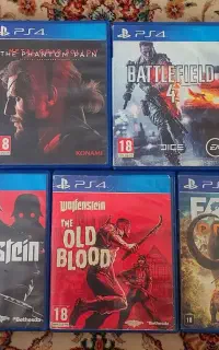 ۱۰ عدد دیسک ps4 و کیف و دوعدد کاور دسته زیر قیمت