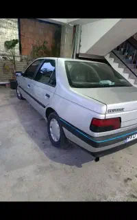 فروش خودروی سواری پژو 405 نقرهای تصادفی